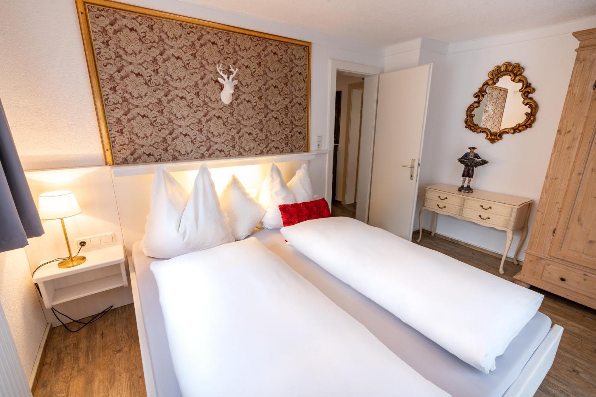 Villa Daringer Mayrhofen Rum bild